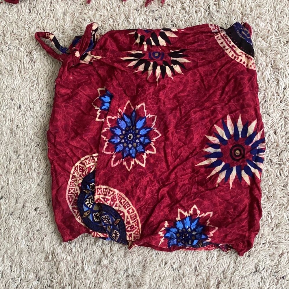 Swimsuit coverup set - Picture 2 of 4